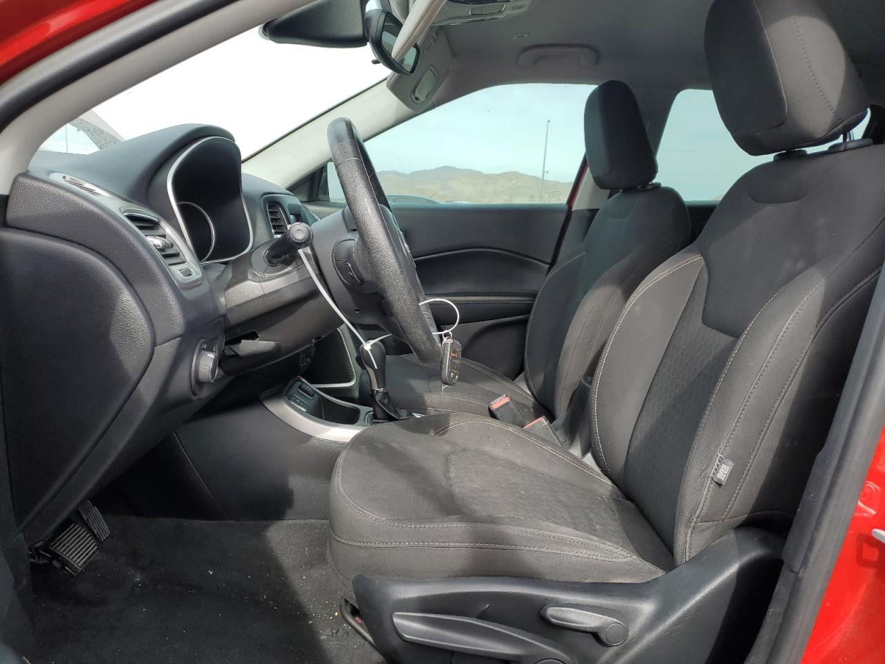 2018 Jeep Compass - Image 7