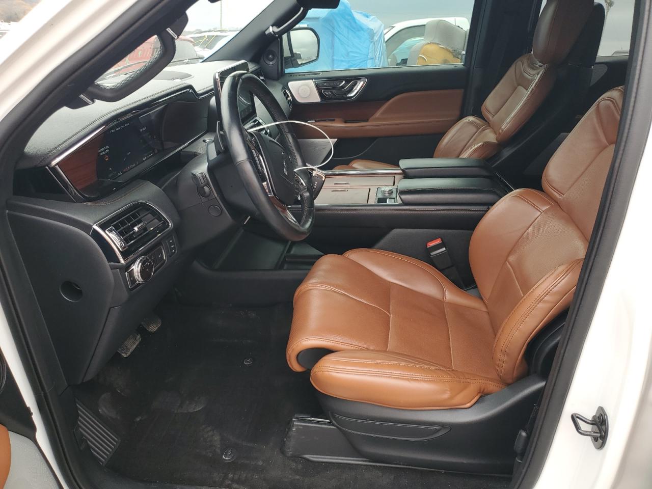 2021 Lincoln Navigator - Image 7