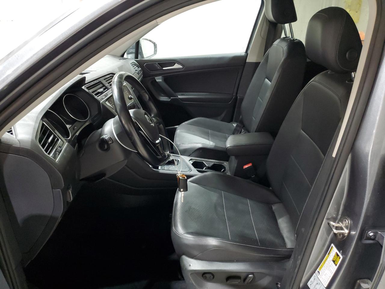 2018 Volkswagen Tiguan - Image 7