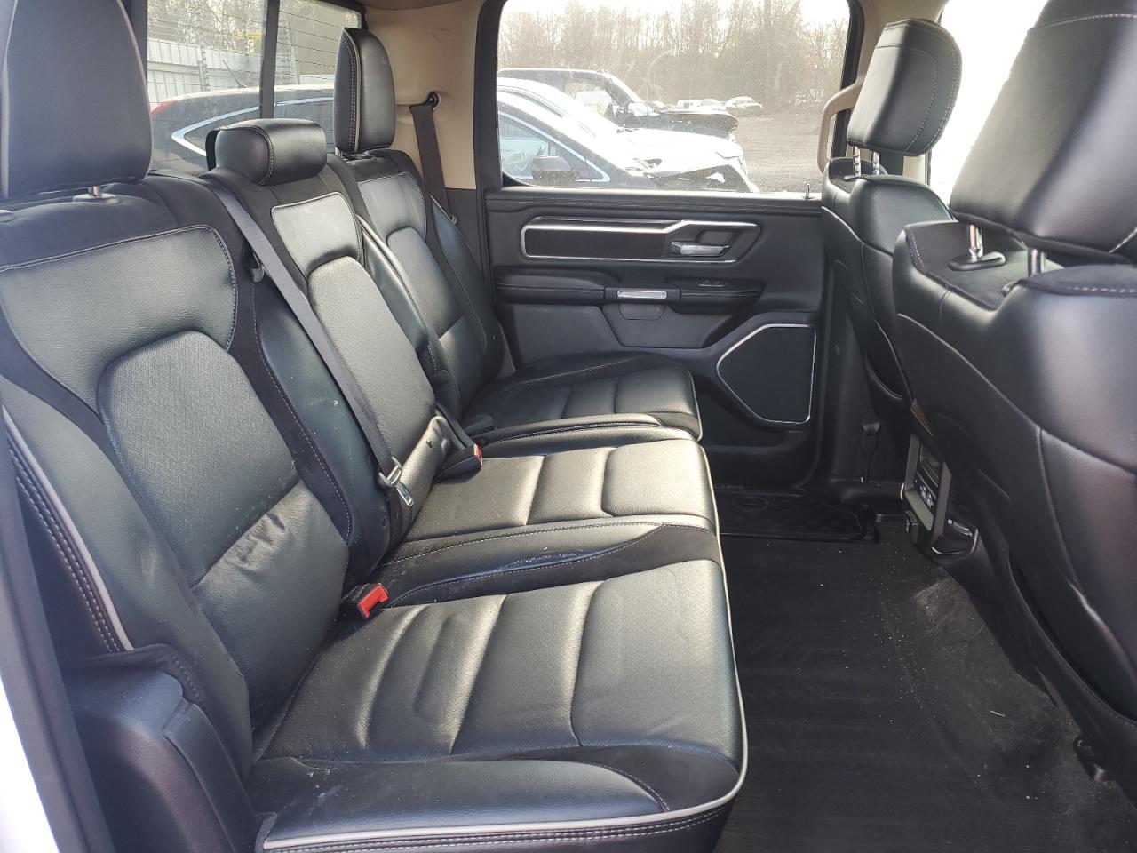 2021 RAM 1500 - Image 10