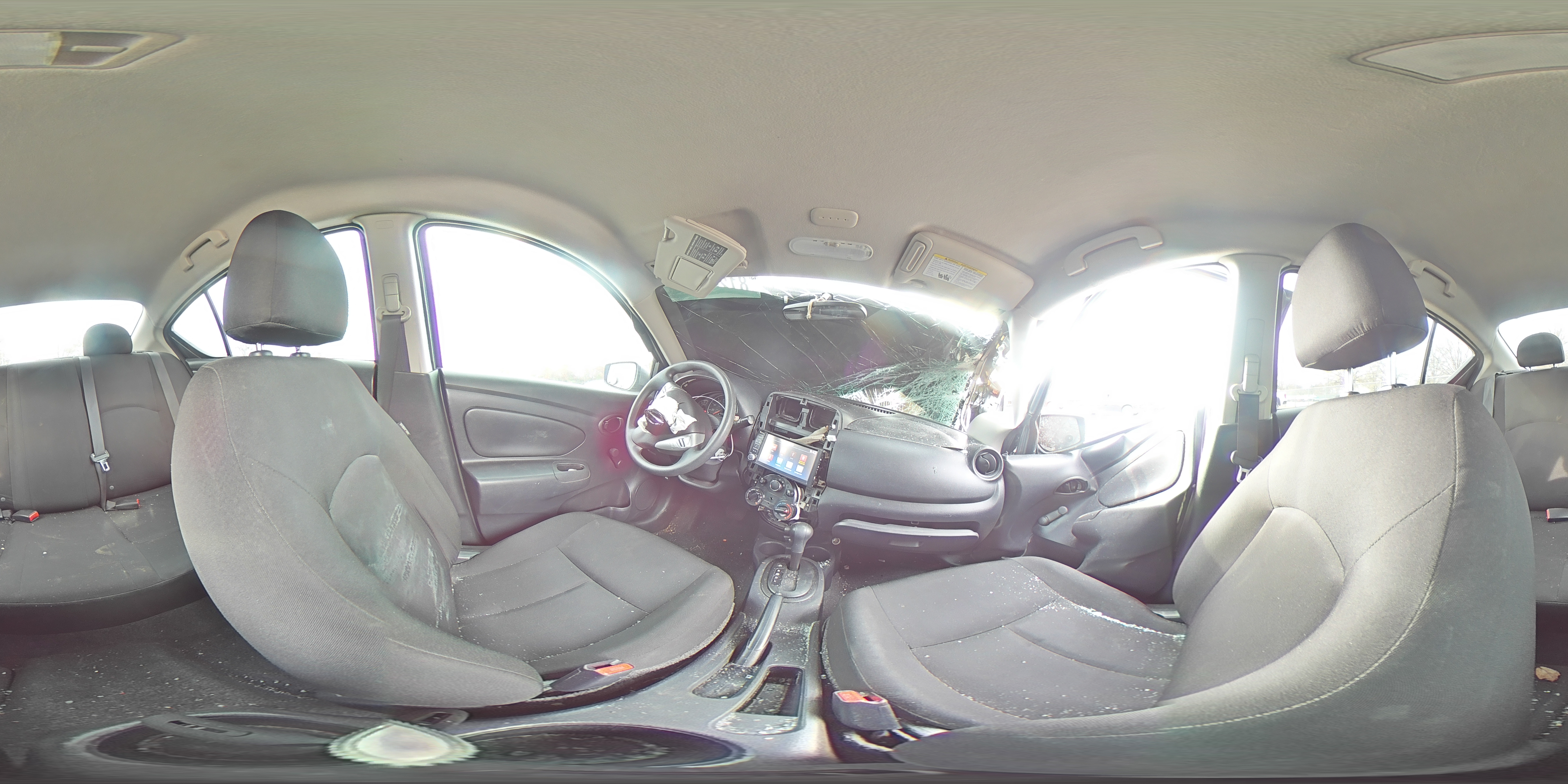 2018 Nissan Versa - Image 12