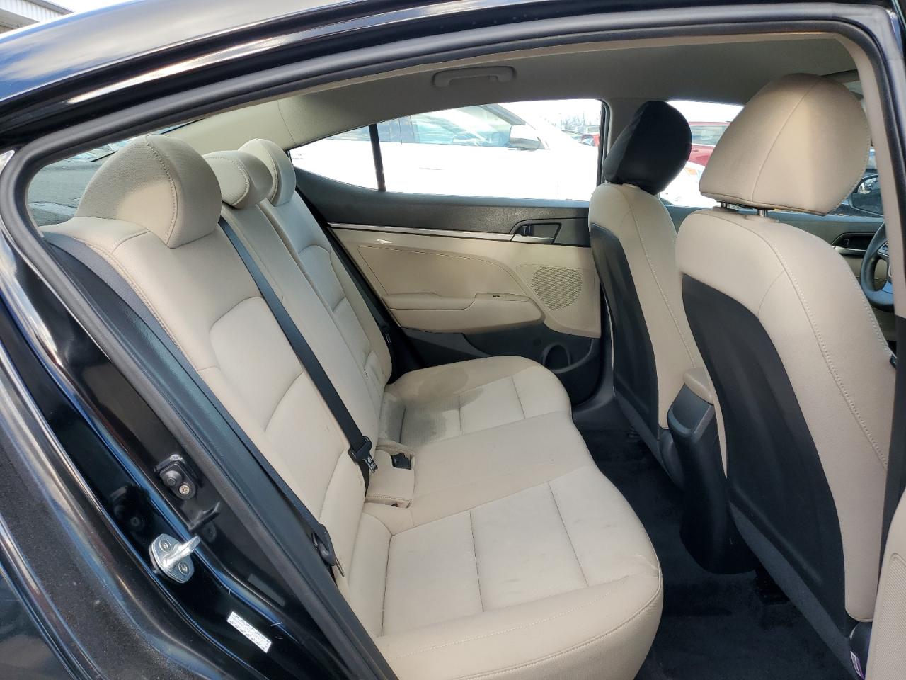 2018 Hyundai Elantra - Image 10
