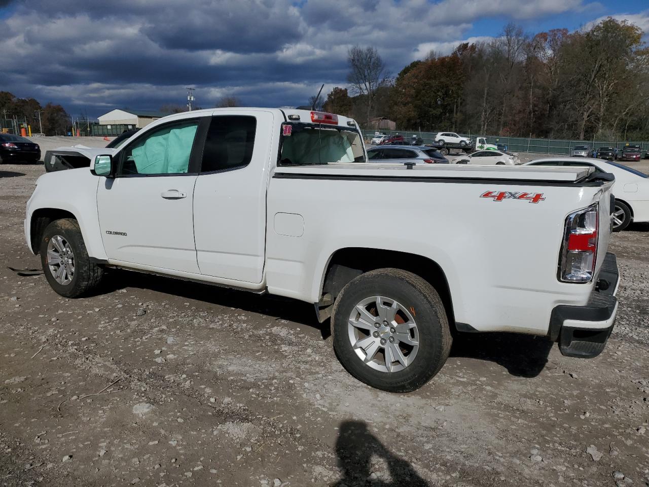 VIN 1GCHTCEA9L1150412 2020 CHEVROLET COLORADO no.2