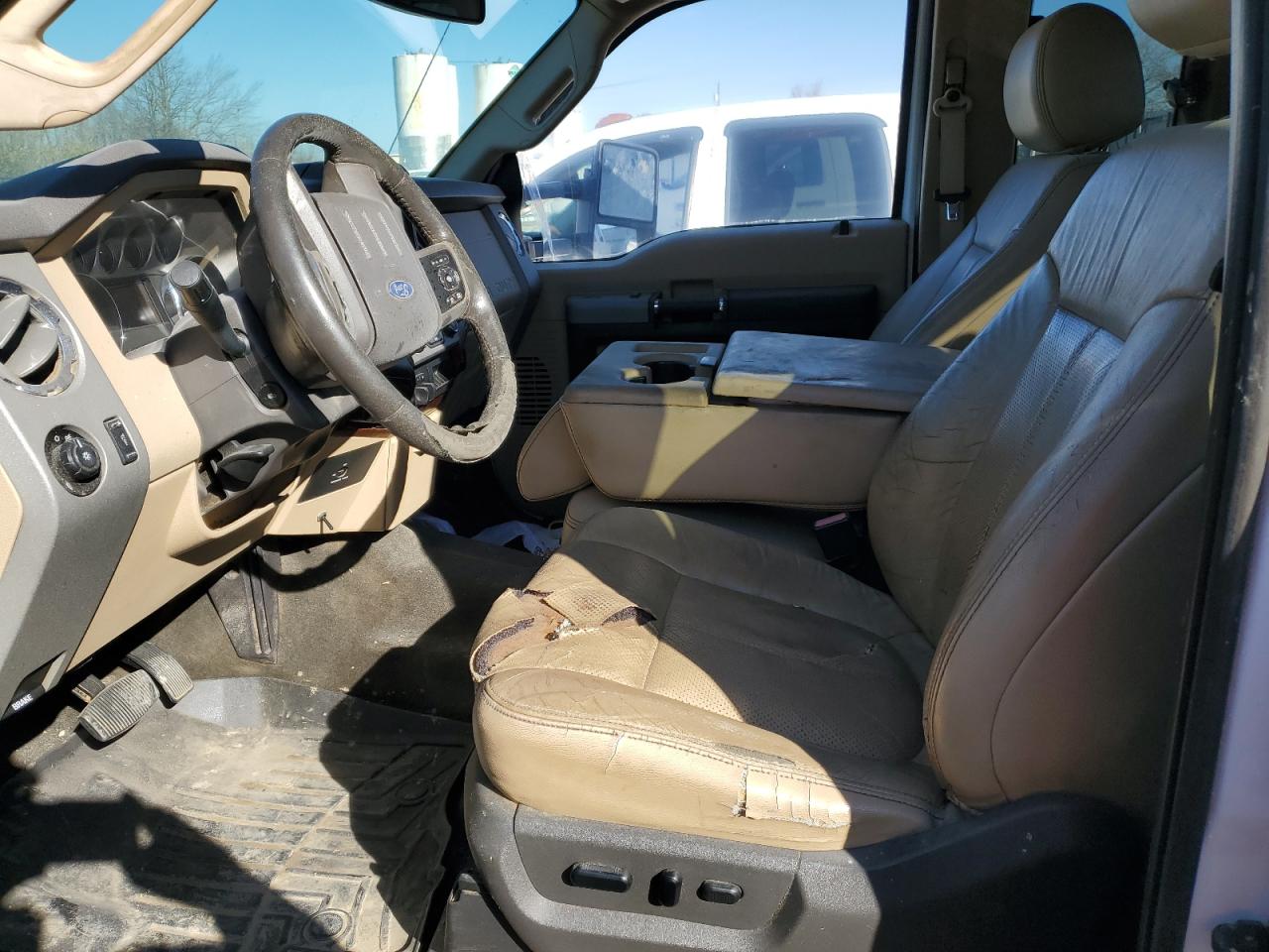 2013 Ford F350 - Image 7