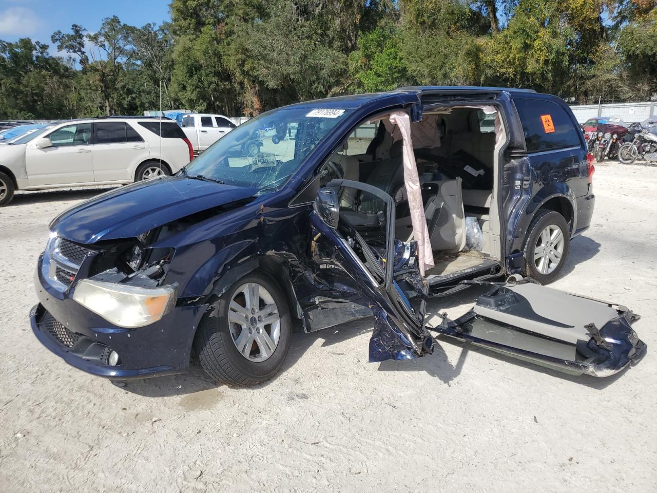 2012 Dodge Caravan - Image 1