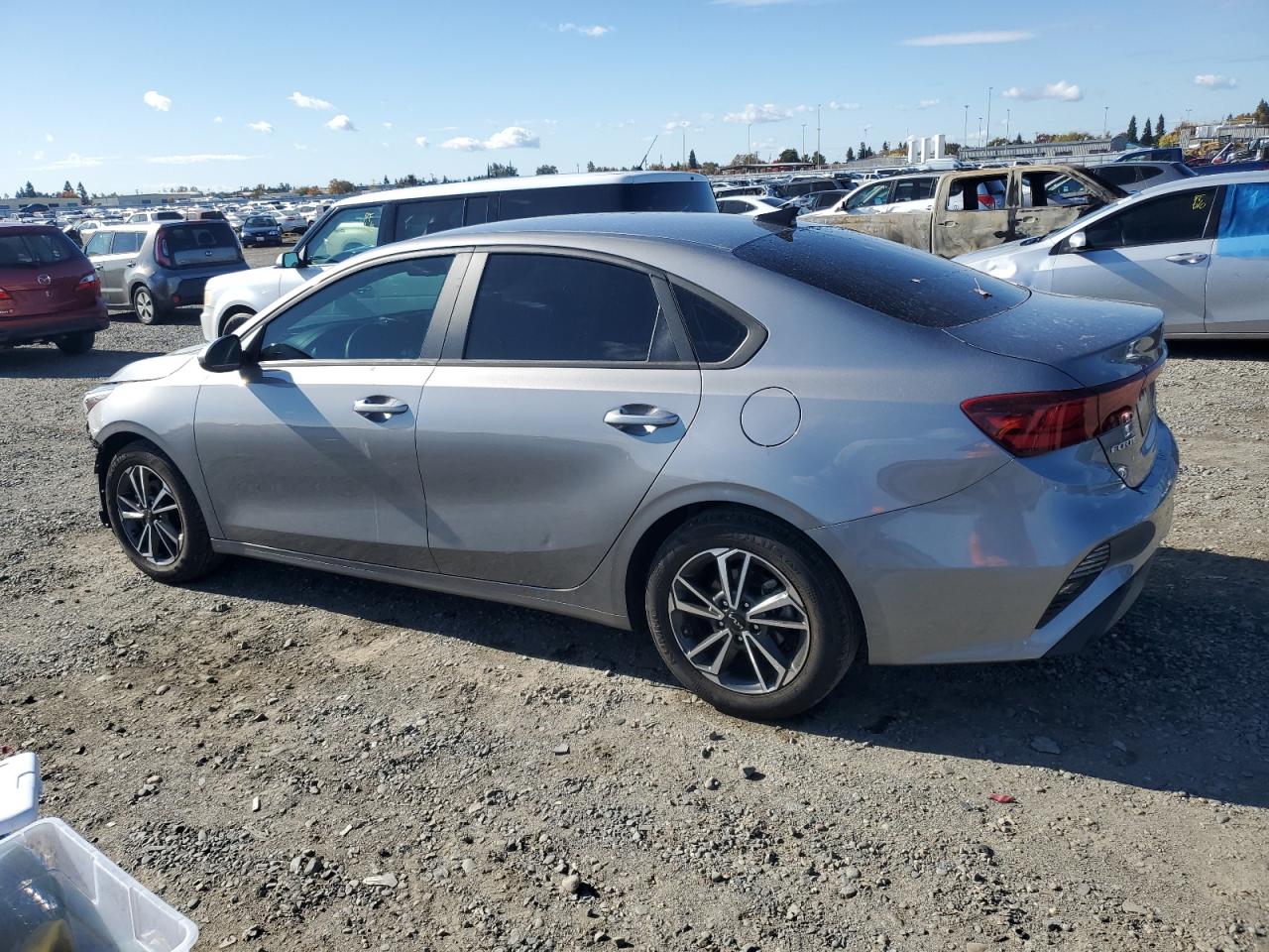 2023 Kia Forte - Image 2