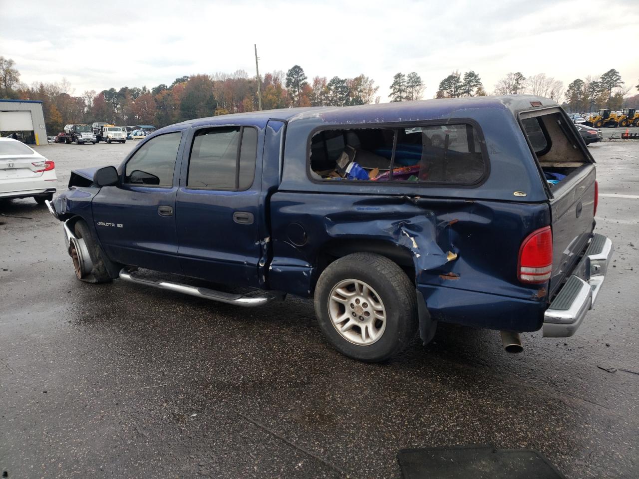 2001 Dodge Dakota - Image 2