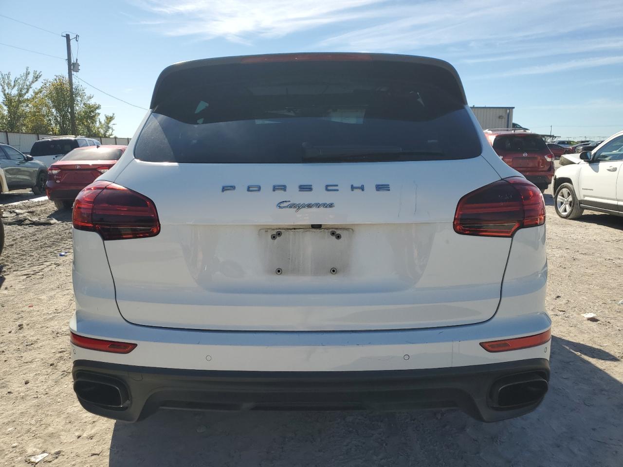 VIN WP1AA2A28HKA89831 2017 PORSCHE CAYENNE no.6