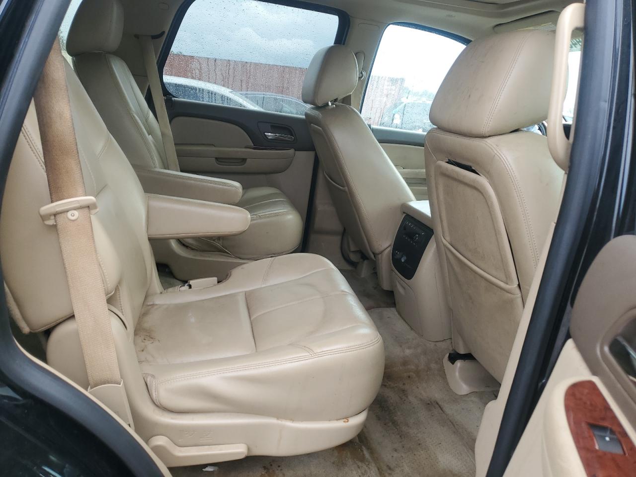 2014 Chevrolet Tahoe - Image 11