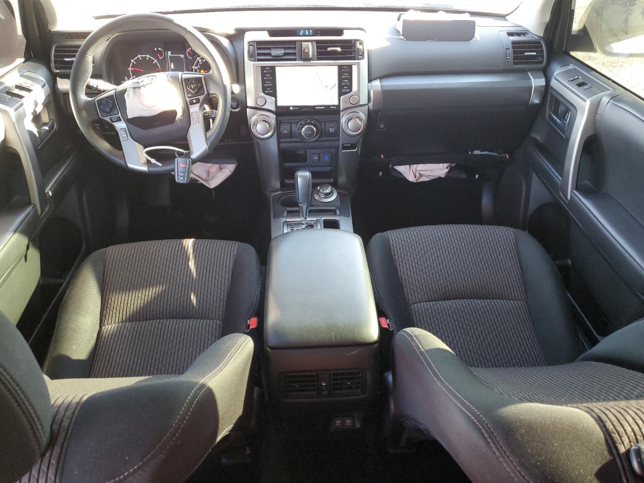 2022 Toyota 4Runner - Image 8