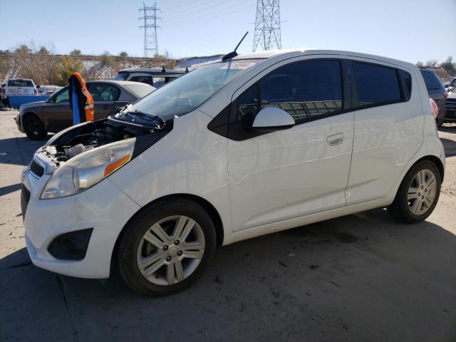 Хэтчбеки CHEVROLET SPARK 2015 Белы