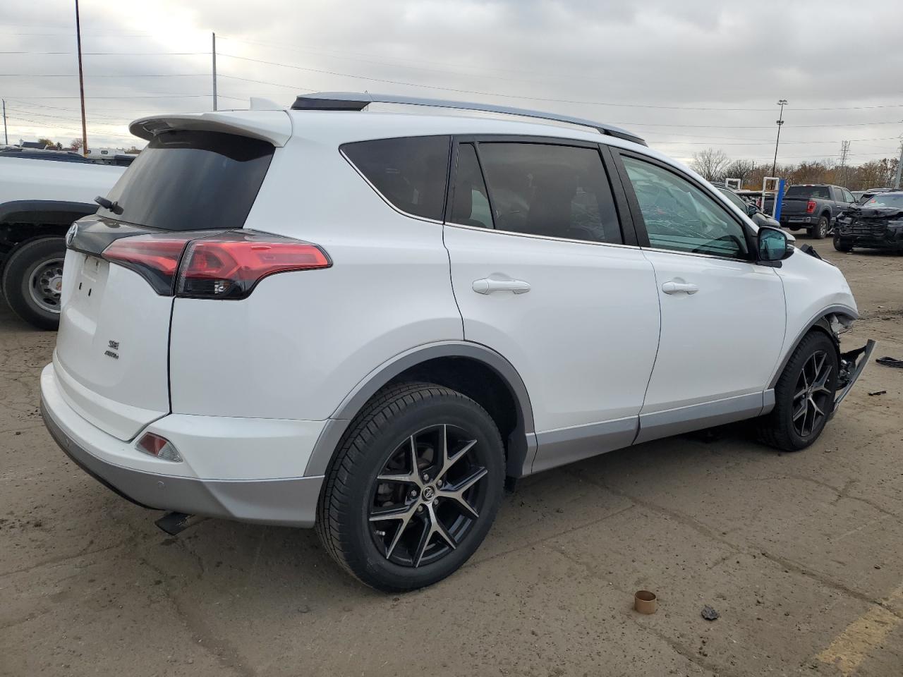 VIN 2T3JFREV6HW571379 2017 TOYOTA RAV4 no.3