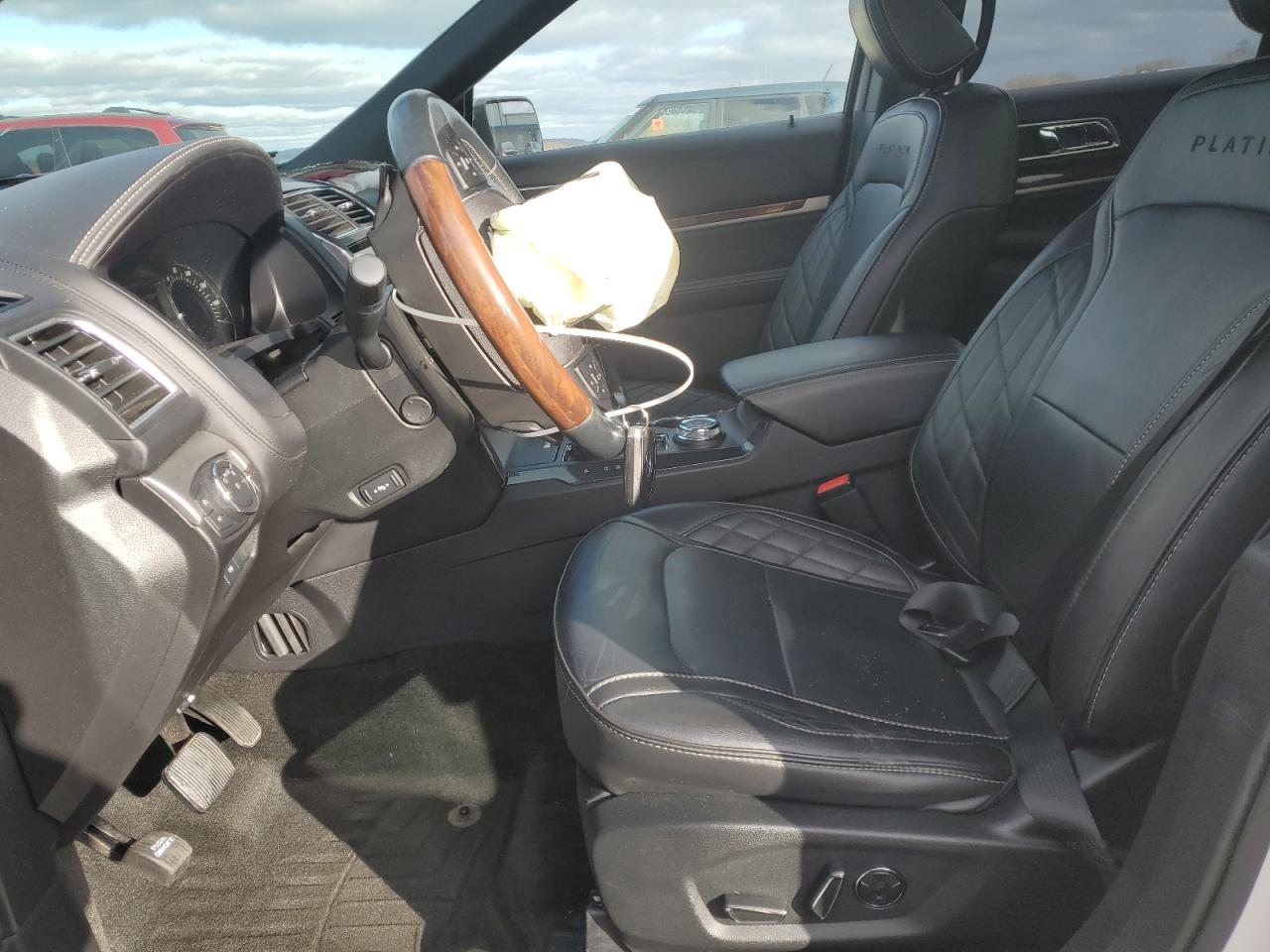 2018 Ford Explorer - Image 7