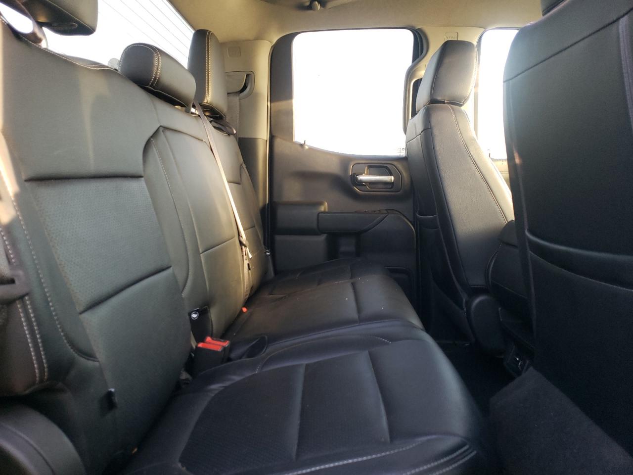 2020 Chevrolet Silverado - Image 10