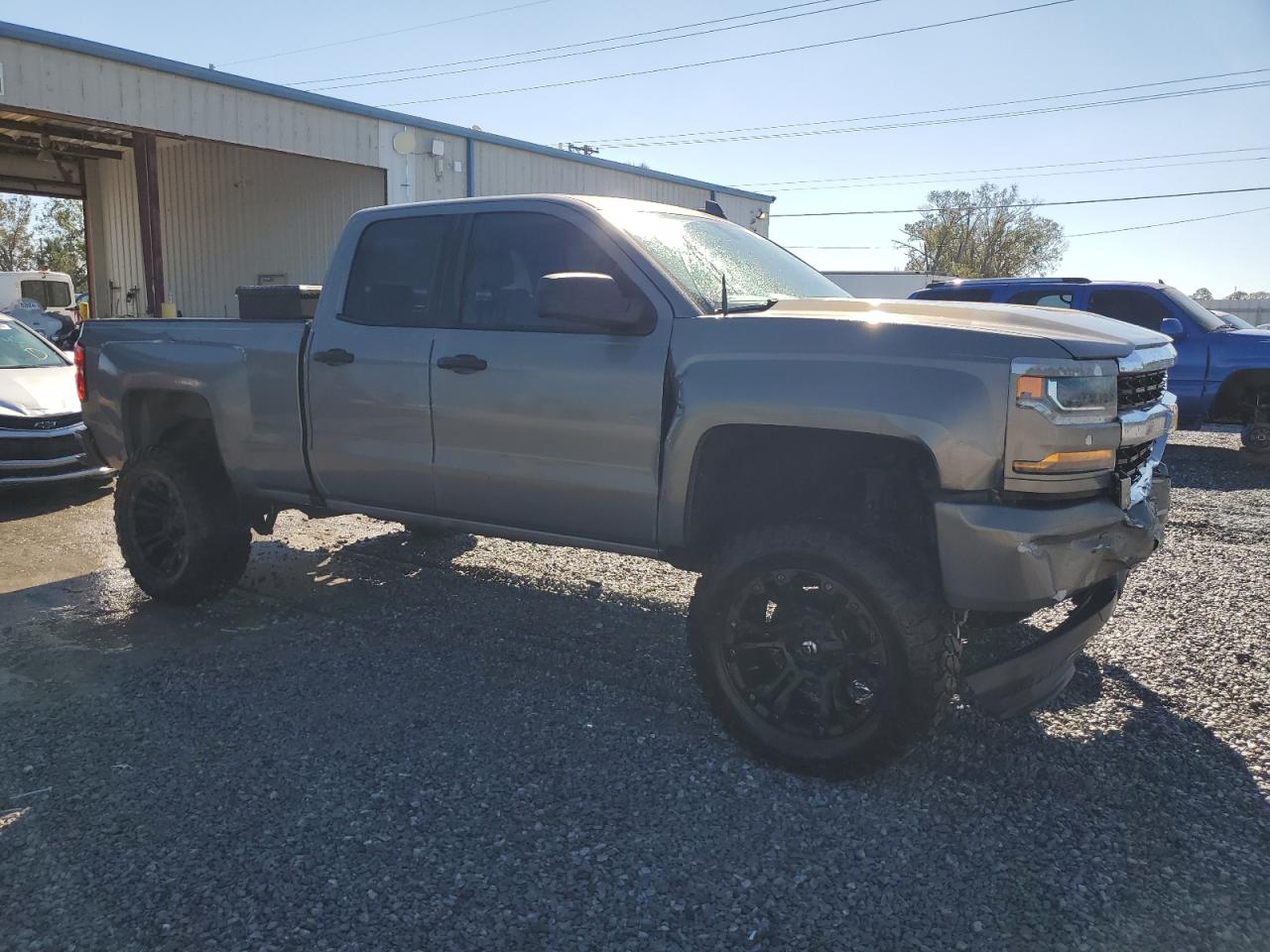 2017 Chevrolet Silverado - Image 4