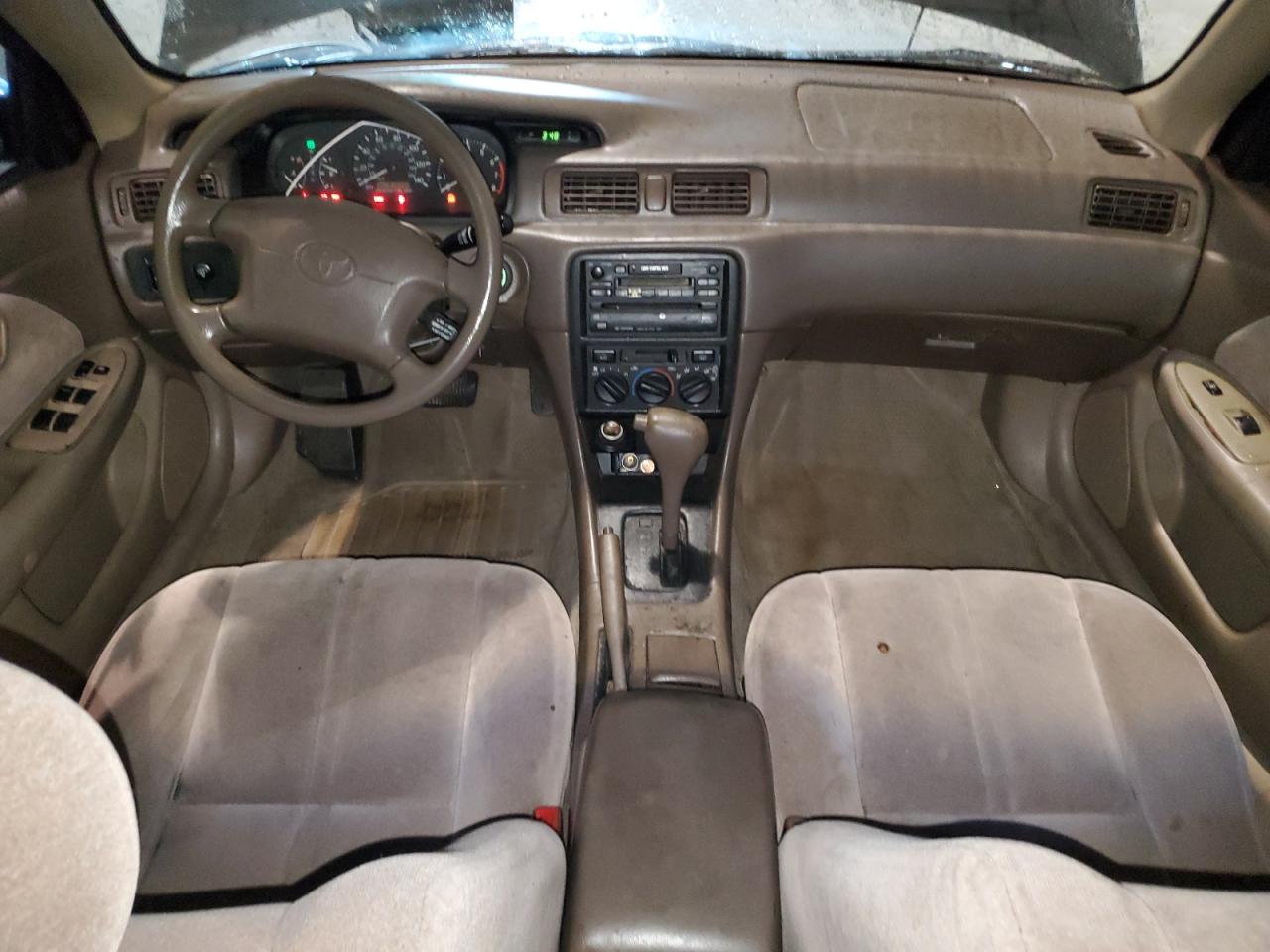 1999 Toyota Camry - Image 8