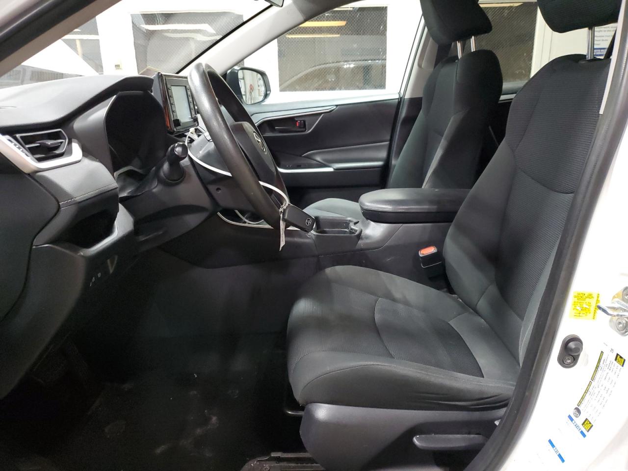 2019 Toyota RAV 4 - Image 7