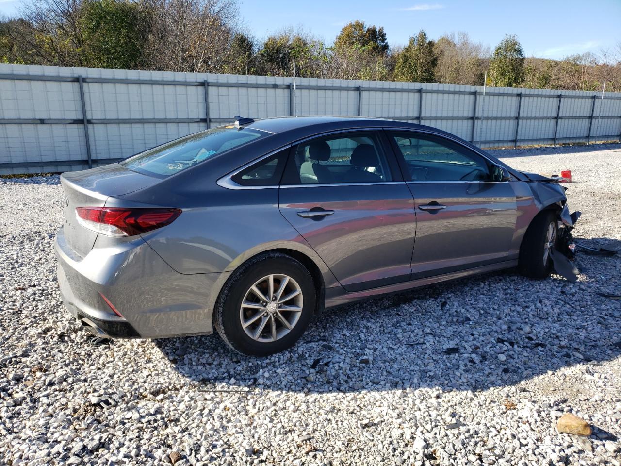 2019 Hyundai Sonata - Image 3