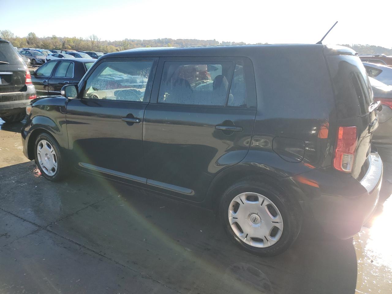 2011 Scion xB - Image 2