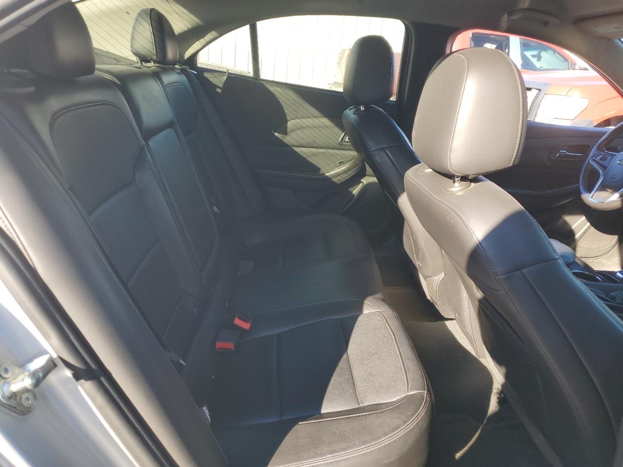 2015 Chevrolet Malibu - Image 10