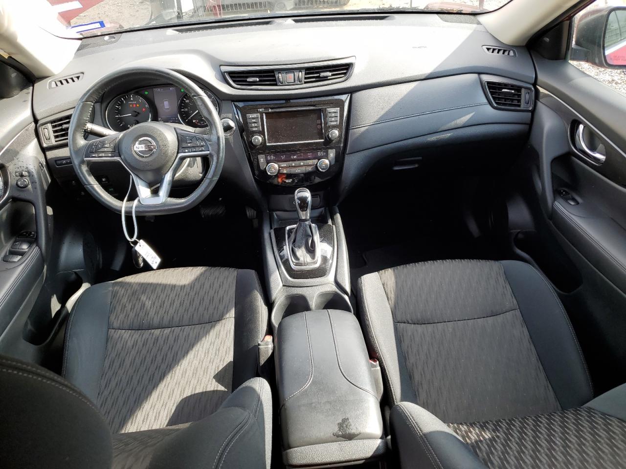 2018 Nissan Rogue - Image 8