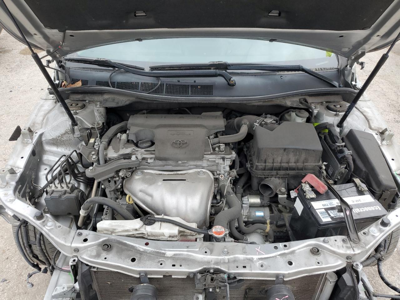 2016 Toyota Camry - Image 11