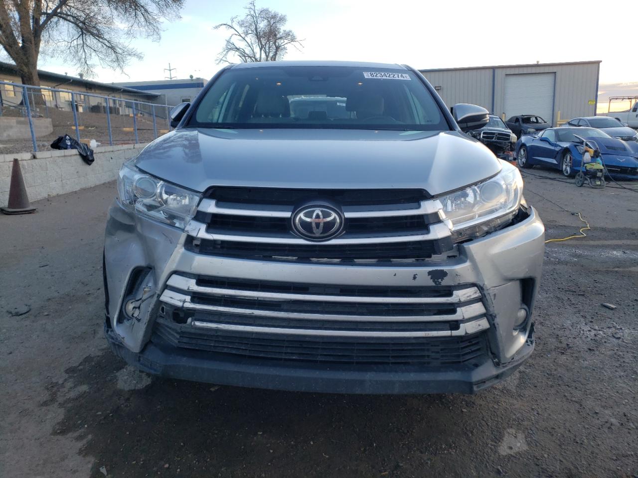 VIN 5TDBZRFH3KS710770 2019 TOYOTA HIGHLANDER no.5