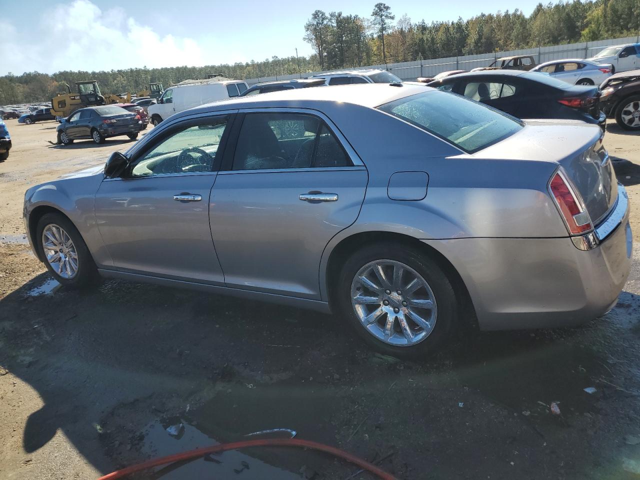 2013 Chrysler 300 - Image 2
