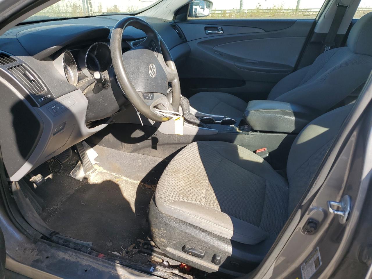 2014 Hyundai Sonata - Image 7