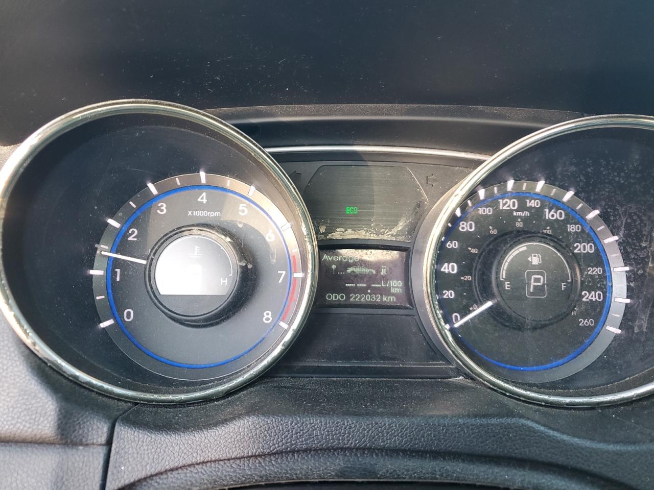 2013 Hyundai Sonata - Image 9