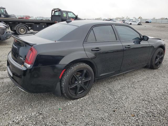  CHRYSLER 300 2019 Черный