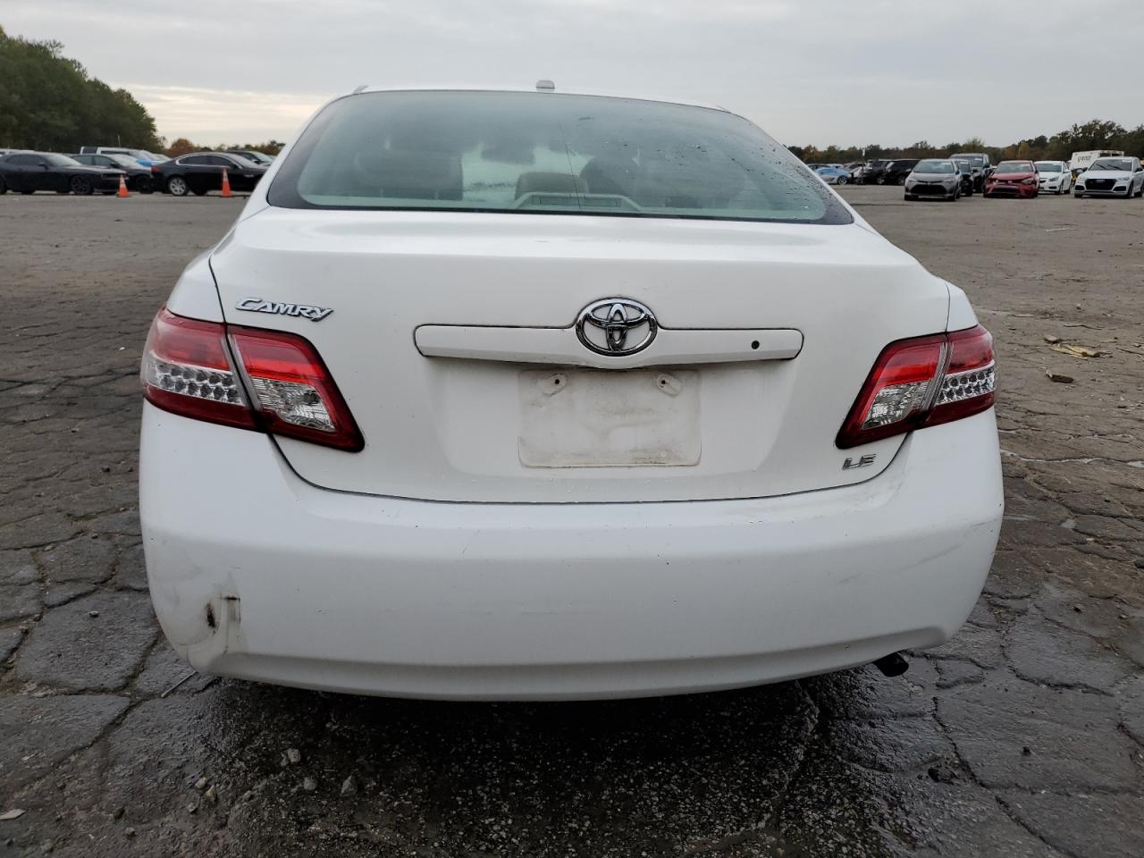 2010 Toyota Camry - Image 6