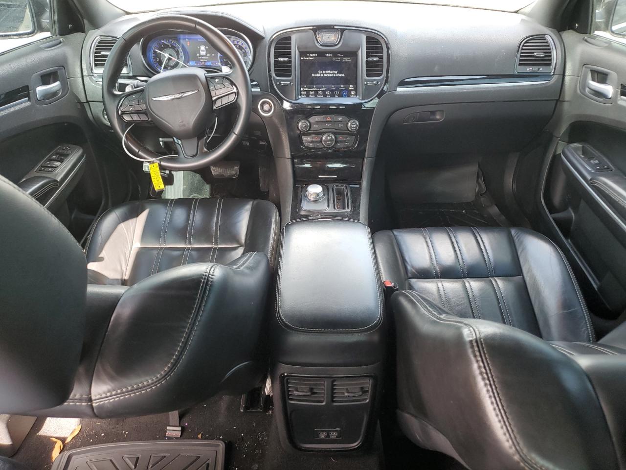 2021 Chrysler 300 - Image 8