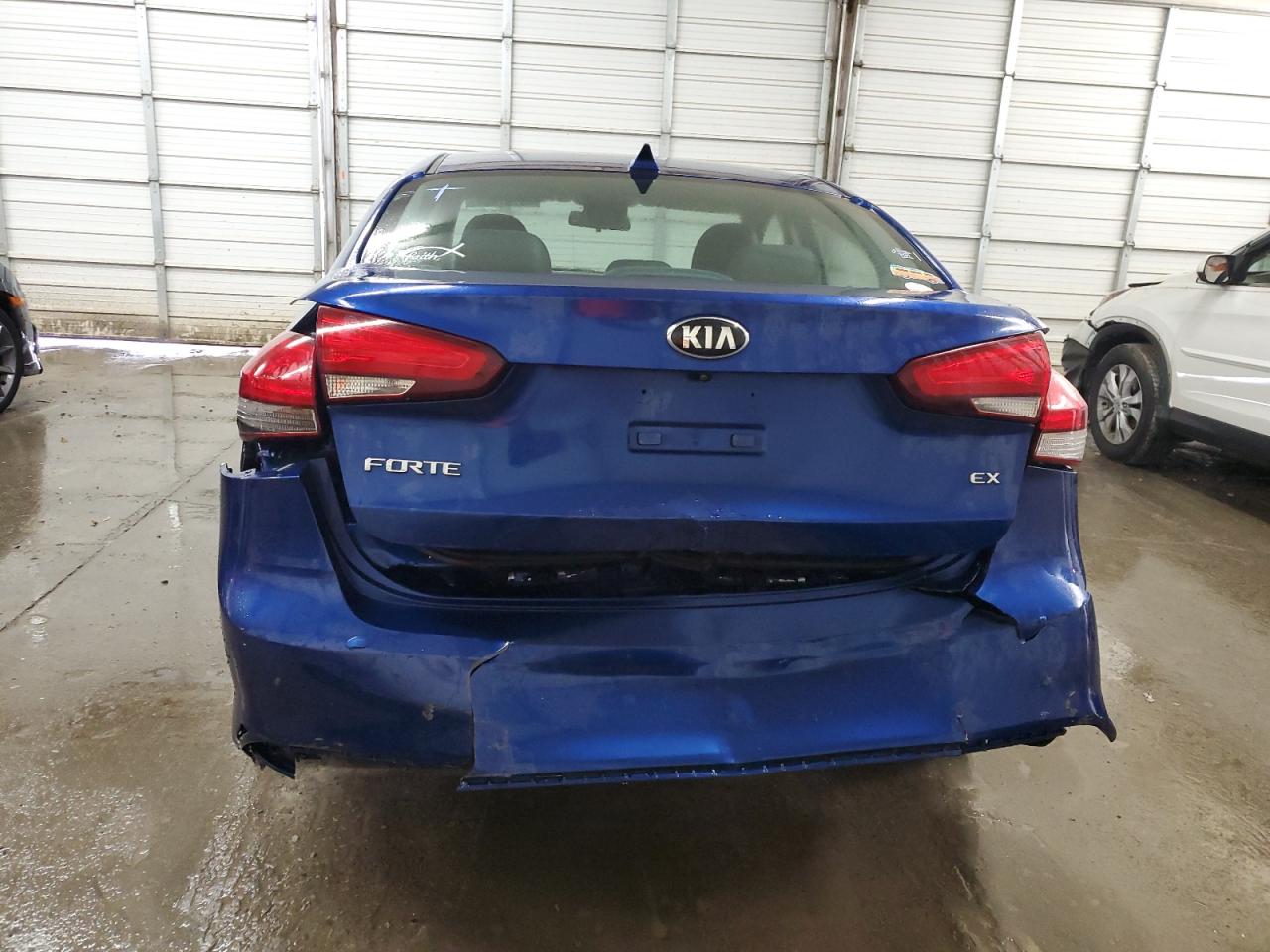 2018 Kia Forte Ex VIN: 3KPFL4A89JE165812 Lot: 80787684