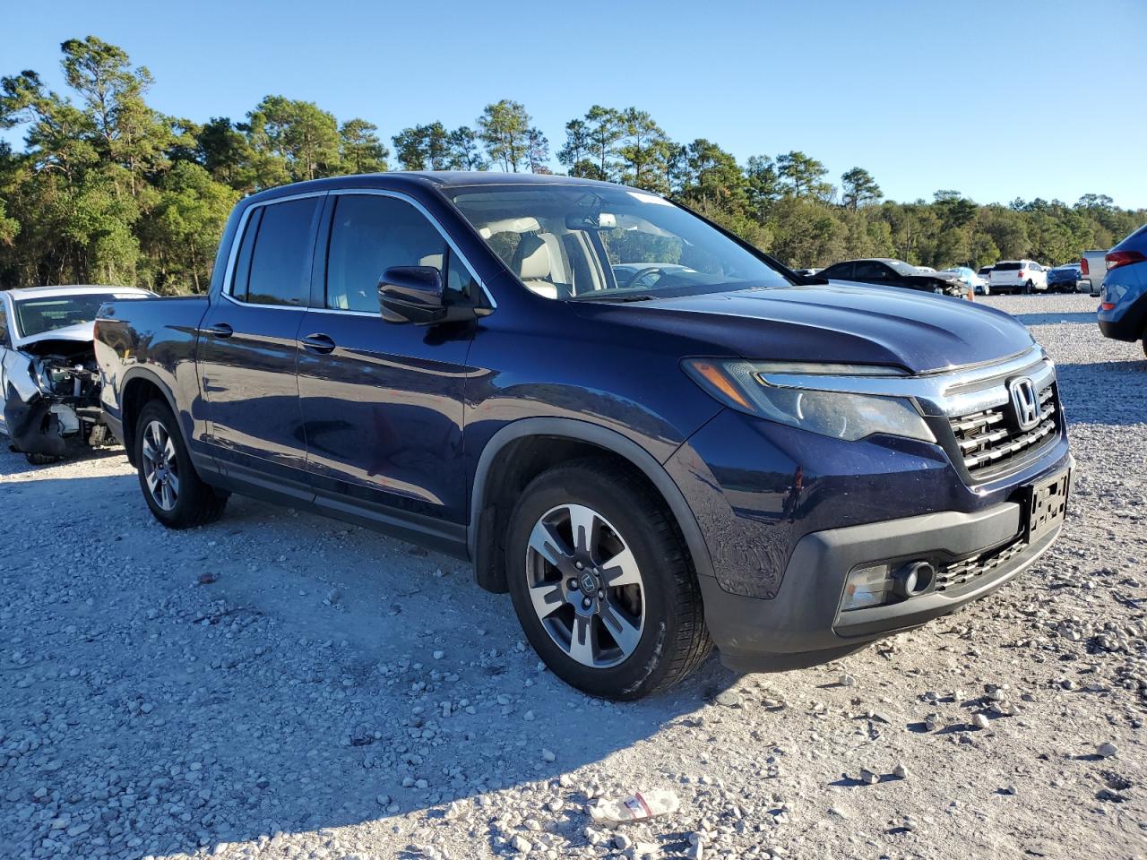 2019 Honda Ridgeline - Image 4