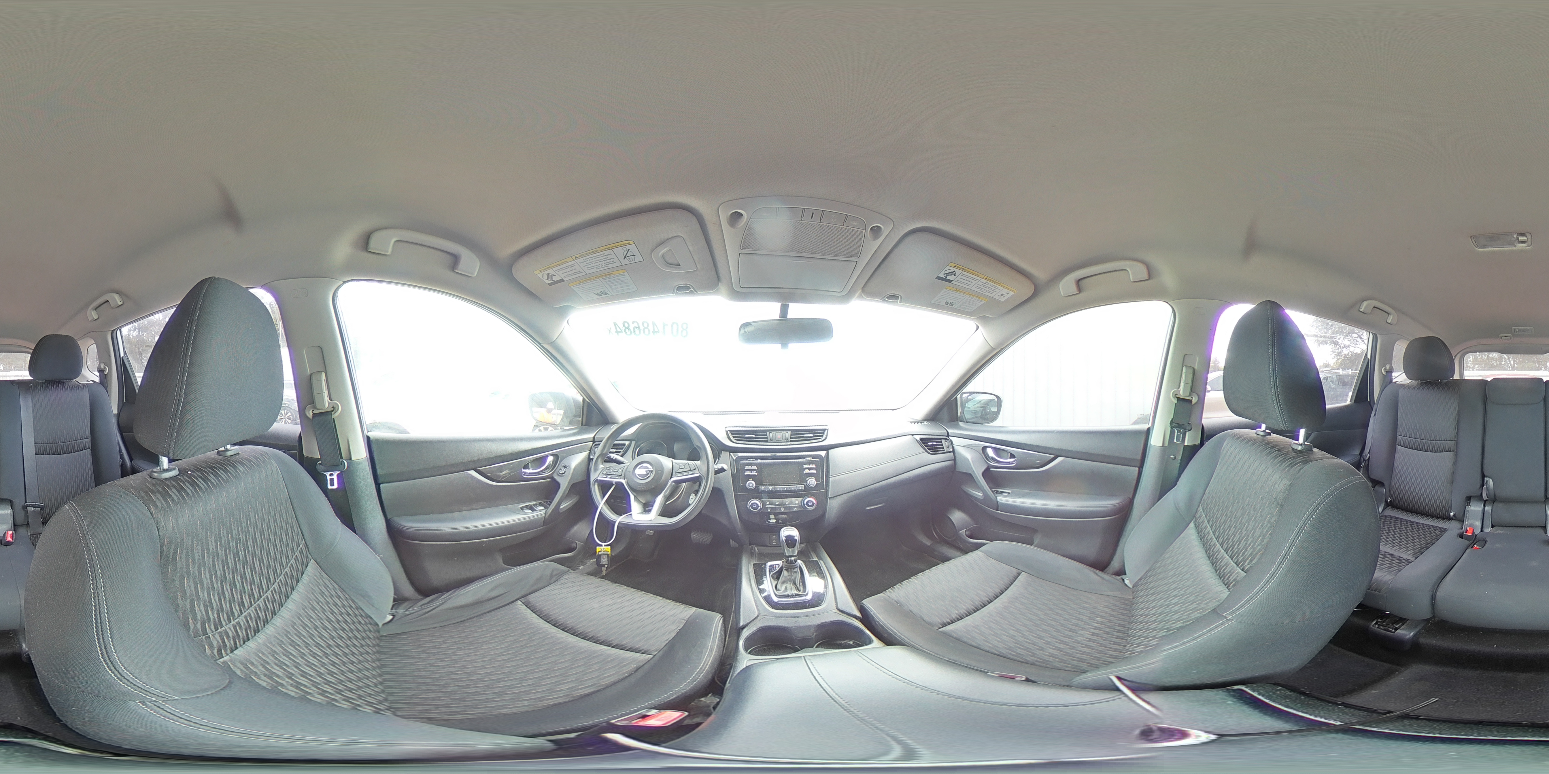2017 Nissan Rogue - Image 16