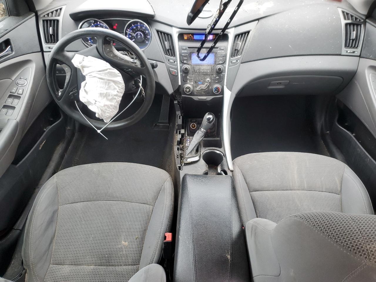 2013 Hyundai Sonata - Image 8