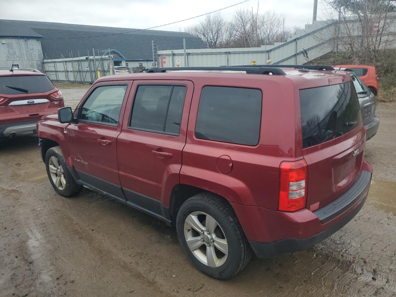 VIN 1C4NJPFB1DD146331 2013 JEEP PATRIOT no.2