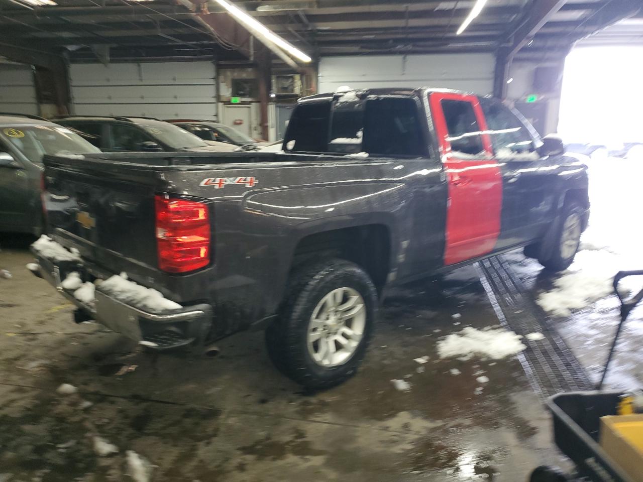 2015 Chevrolet Silverado - Image 3