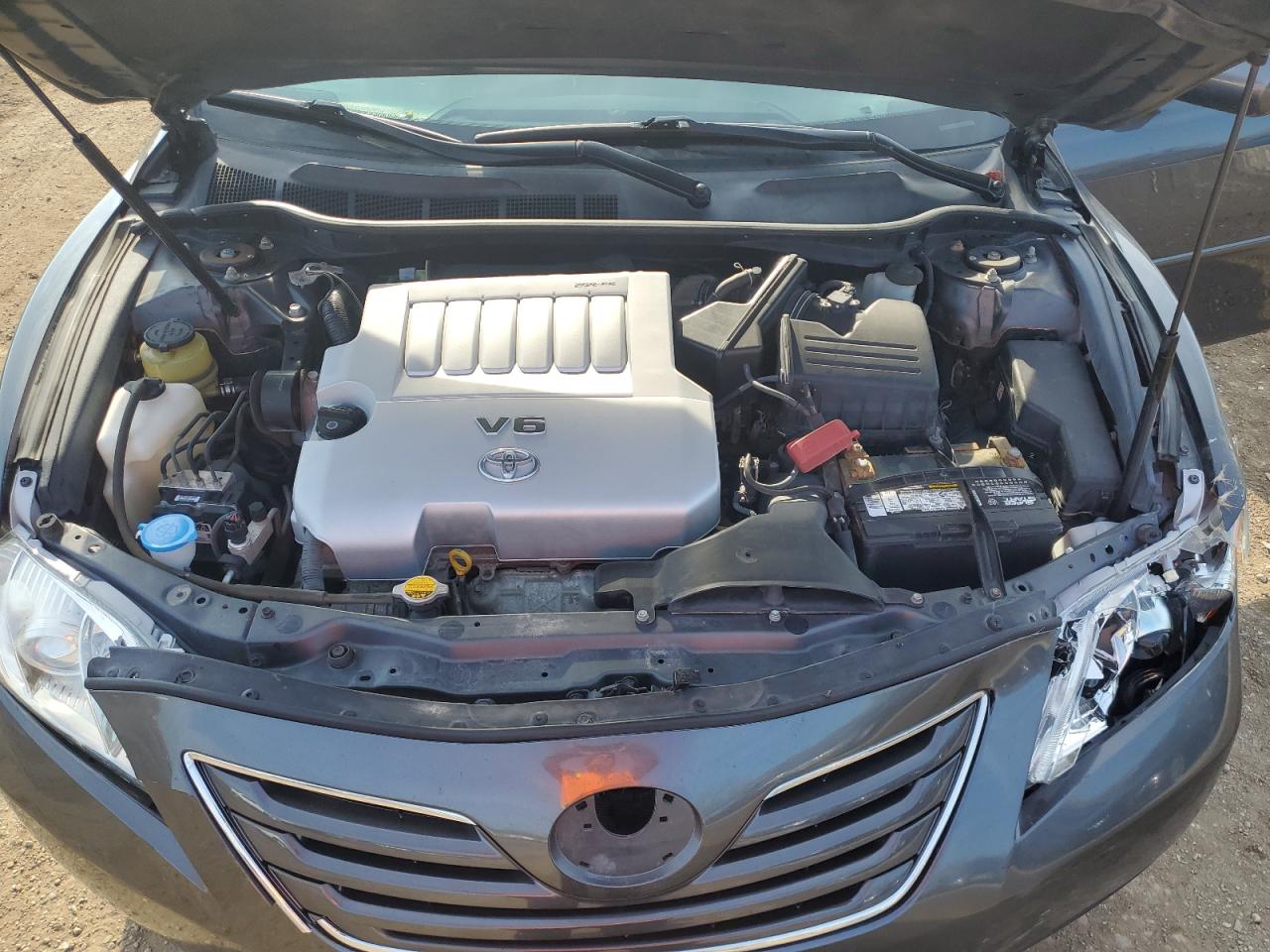 2009 Toyota Camry - Image 13