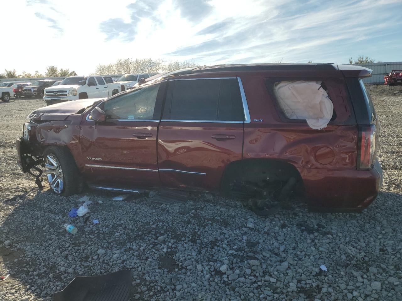 2018 GMC Yukon - Image 2