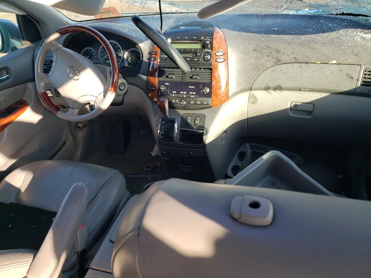 2004 Toyota Sienna Xle VIN: 5TDBA22C84S012909 Lot: 82793134