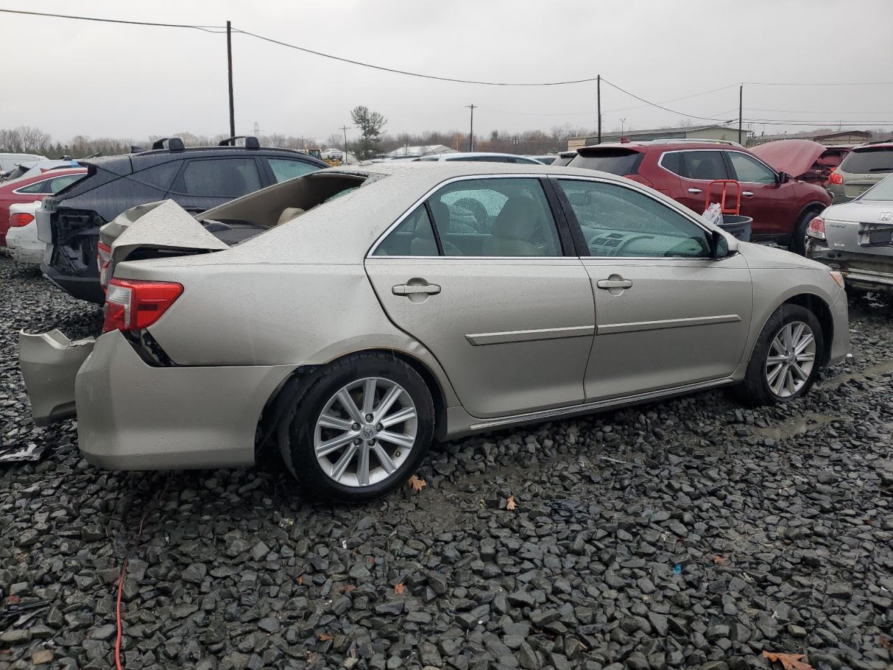 2014 Toyota Camry L VIN: 4T4BF1FK8ER338592 Lot: 81159464