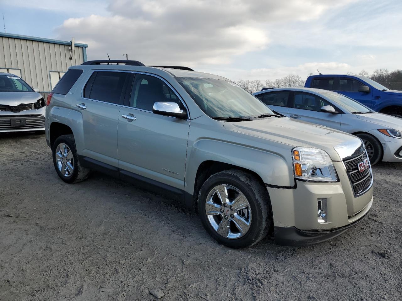 2015 GMC Terrain - Image 4