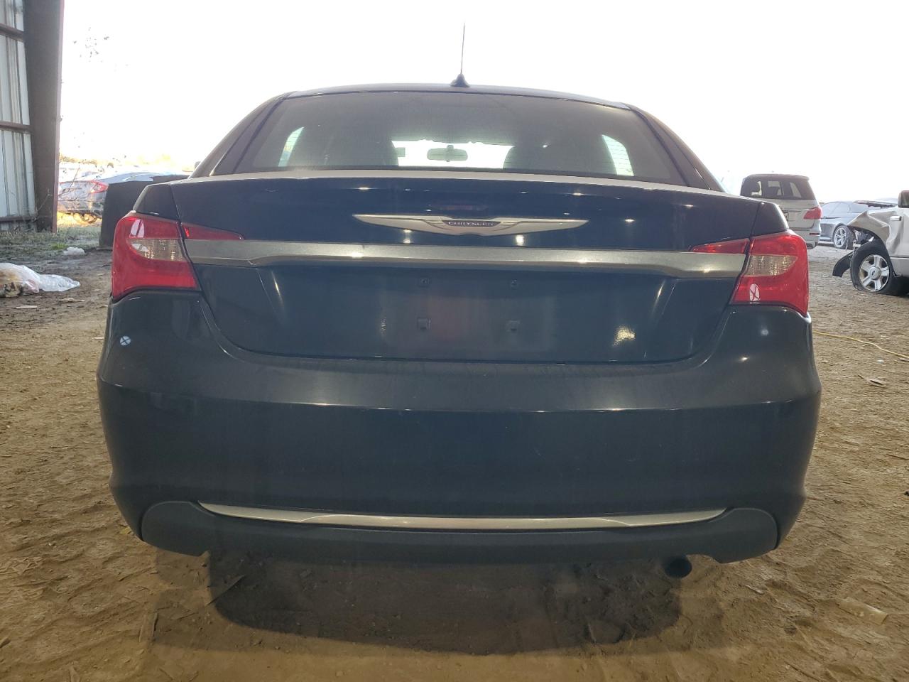 2014 Chrysler 200 - Image 6