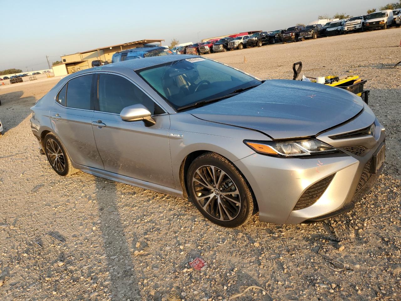 VIN 4T1B21HK3KU516987 2019 TOYOTA CAMRY no.4