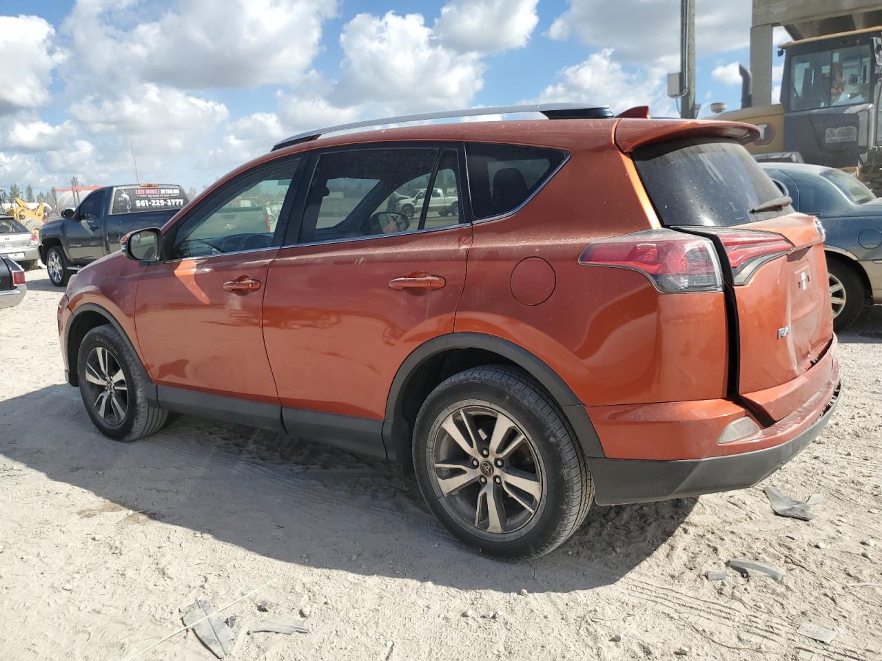 2016 Toyota RAV 4 - Image 2
