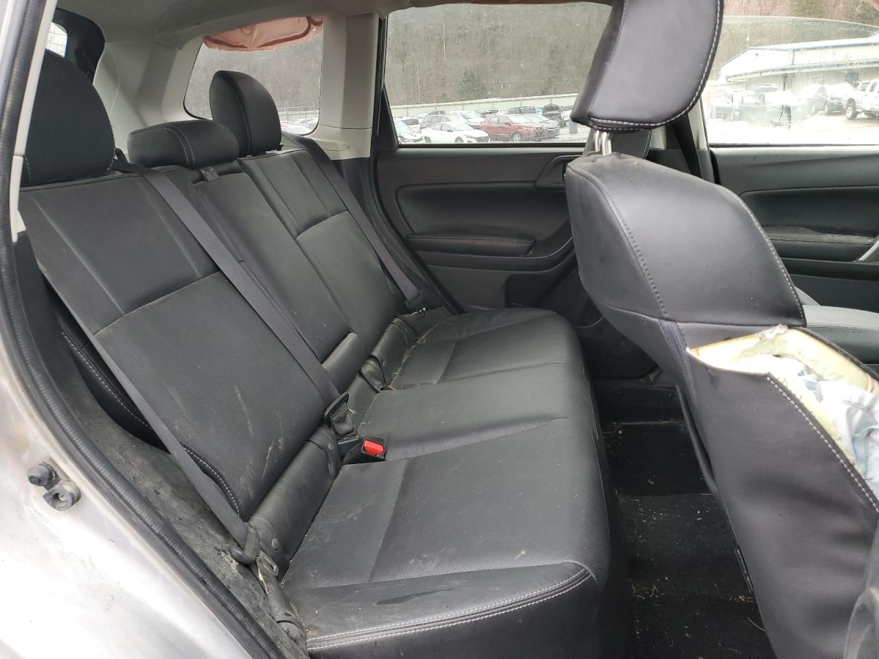 2015 Subaru Forester - Image 11