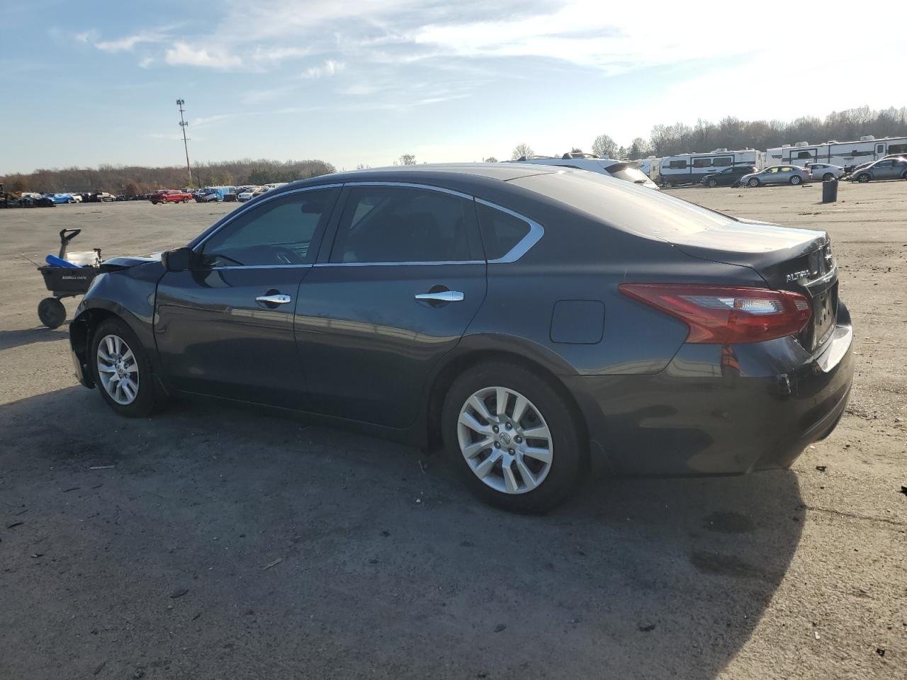 2018 Nissan Altima - Image 2