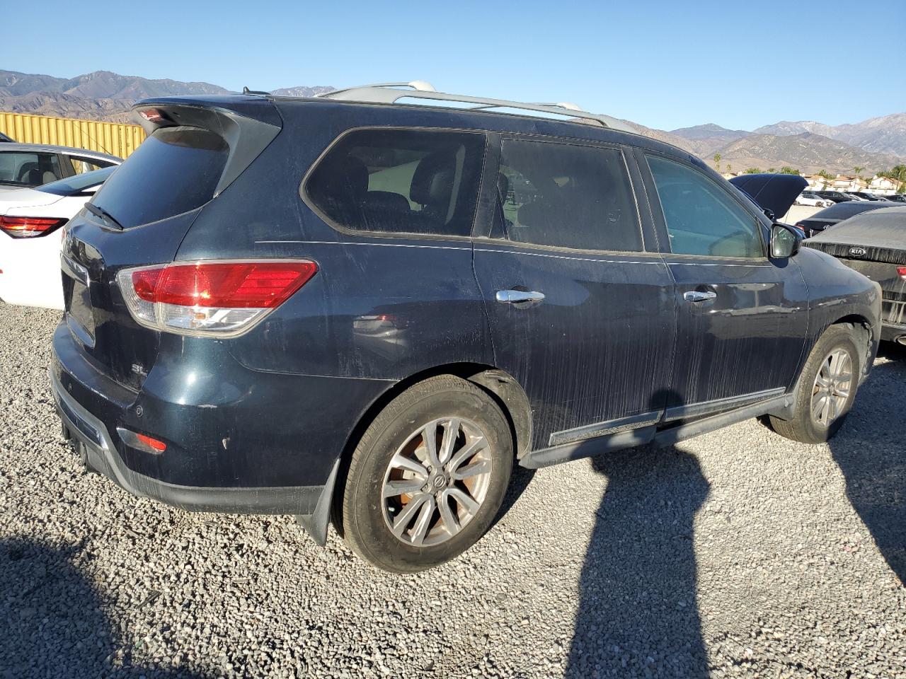 2013 Nissan Pathfinder - Image 3